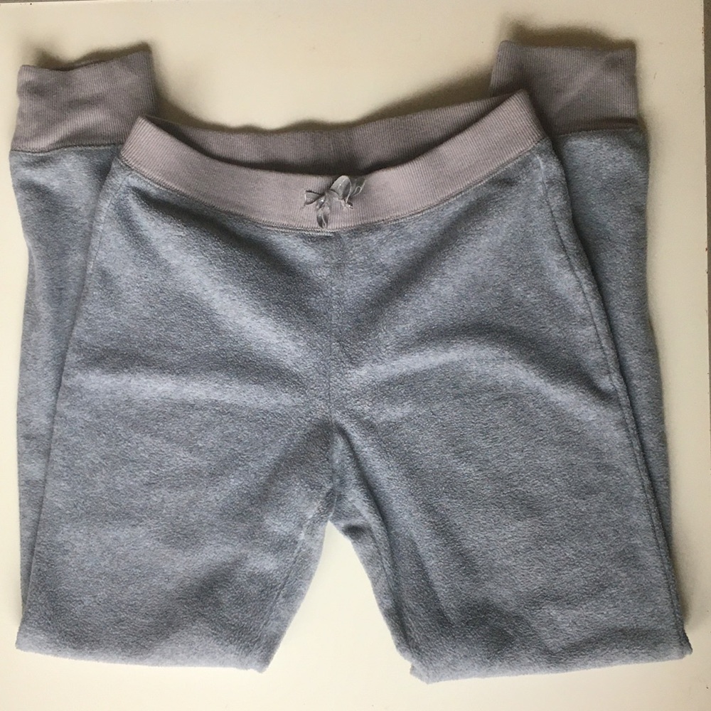 Gap kids sweatpants XXL (14-16). Looks brand new